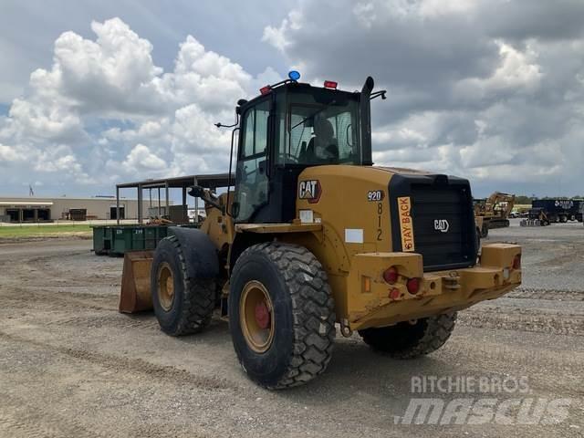 CAT 920 Фронтальные погрузчики