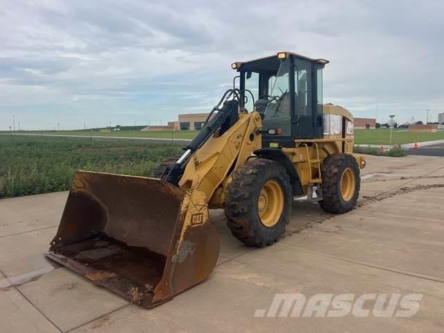 CAT 924G Фронтальные погрузчики