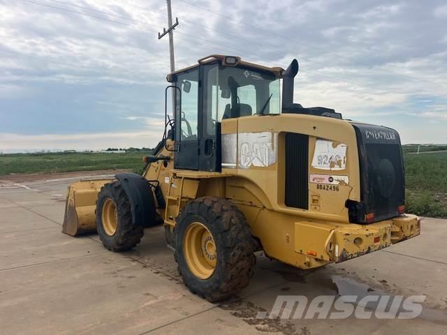 CAT 924G Фронтальные погрузчики