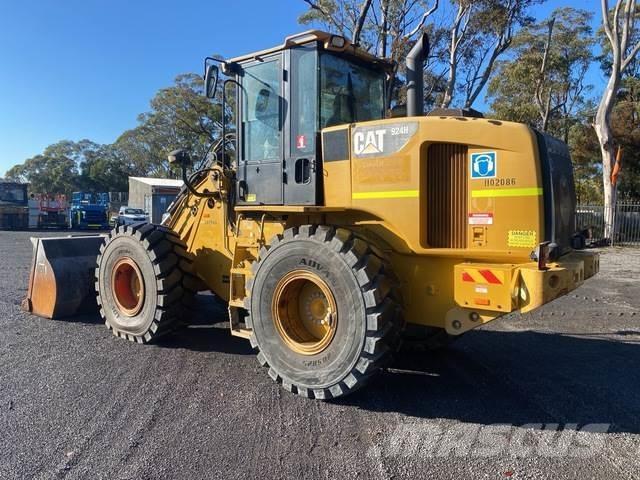 CAT 924H Фронтальные погрузчики