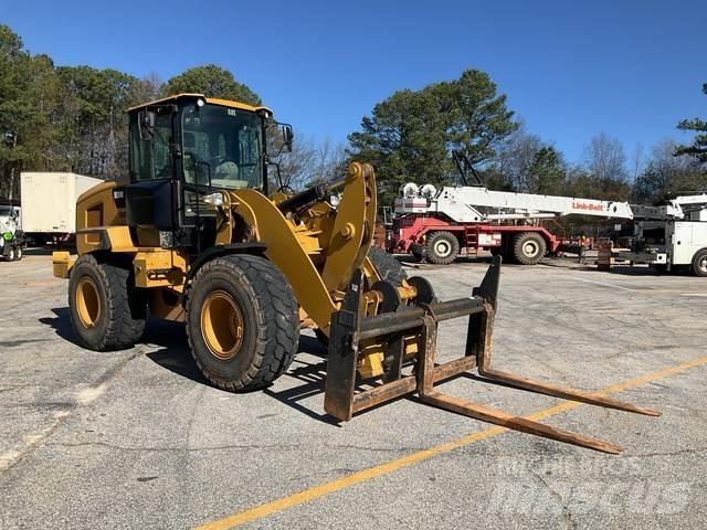 CAT 926M Фронтальные погрузчики