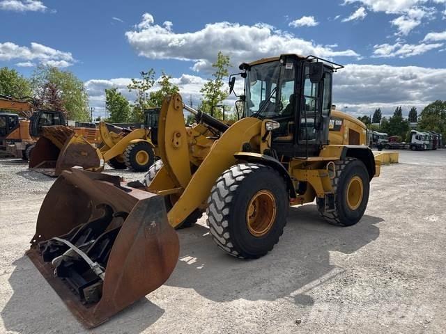 CAT 926M Фронтальные погрузчики
