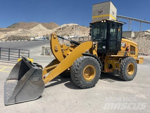 CAT 926M Фронтальные погрузчики