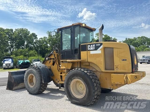 CAT 930H Фронтальные погрузчики