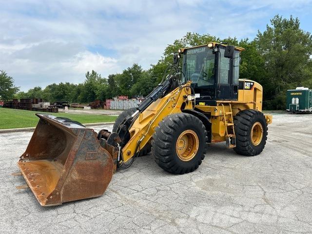 CAT 930H Фронтальные погрузчики