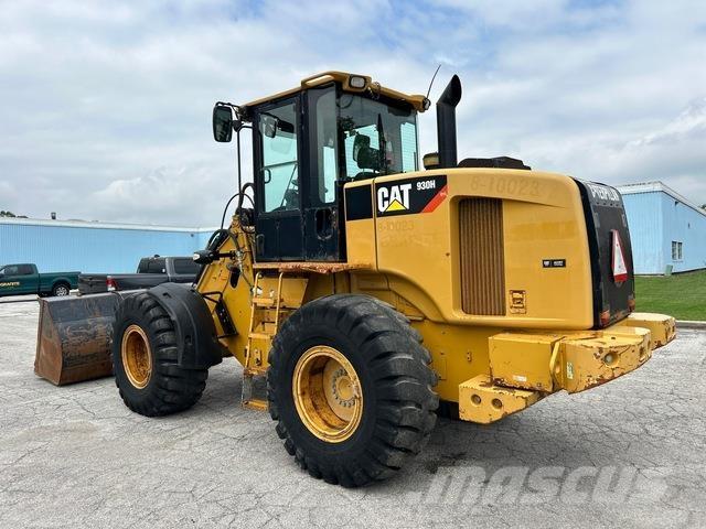 CAT 930H Фронтальные погрузчики