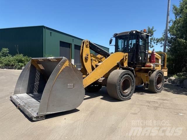 CAT 930K Фронтальные погрузчики