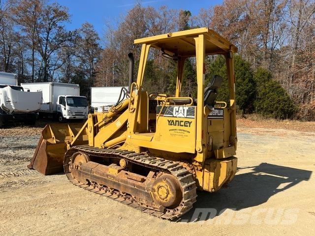 CAT 933C Гусеничные фронтальные погрузчики