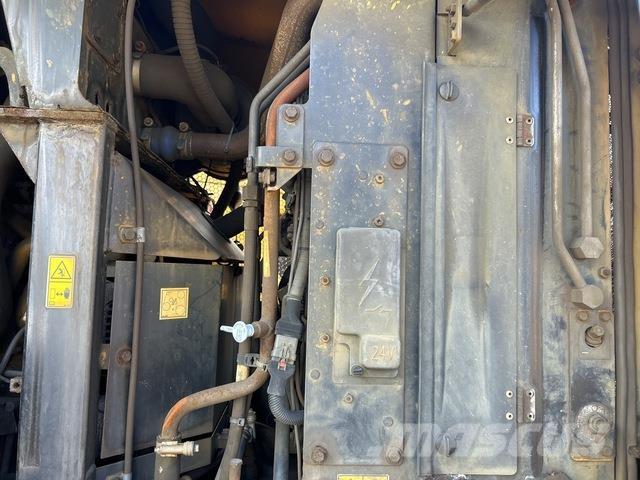 CAT 938 K Фронтальные погрузчики