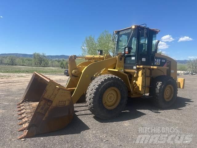 CAT 938H Фронтальные погрузчики