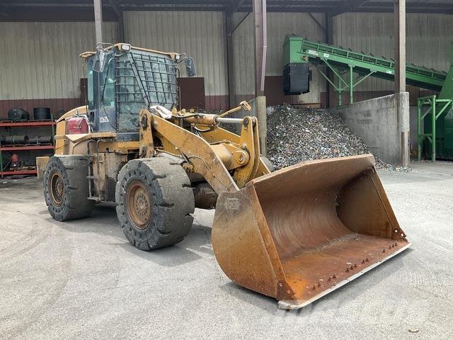 CAT 938H Фронтальные погрузчики