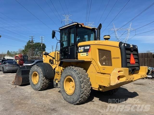 CAT 938M Фронтальные погрузчики