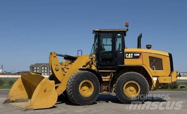 CAT 938M Фронтальные погрузчики
