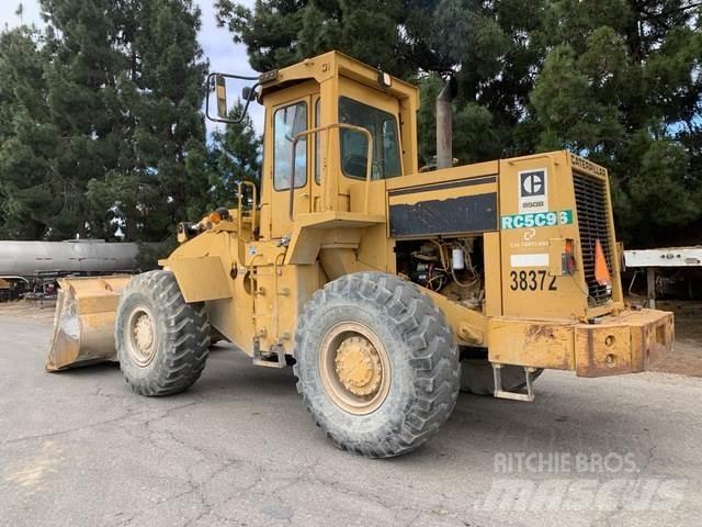 CAT 950B Фронтальные погрузчики