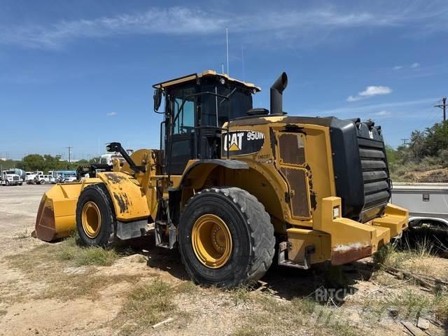 CAT 950M Фронтальные погрузчики