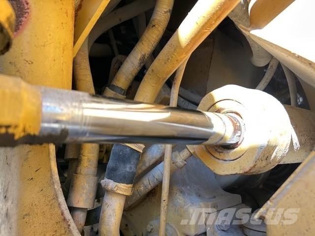 CAT 960 Фронтальные погрузчики