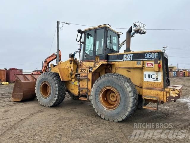 CAT 960F Фронтальные погрузчики