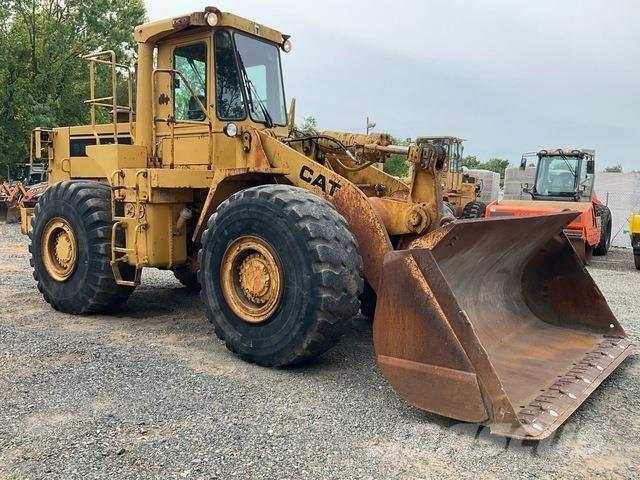 CAT 966D Фронтальные погрузчики