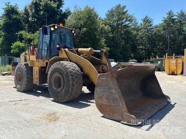 CAT 966G Фронтальные погрузчики