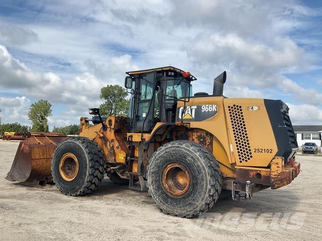 CAT 966K Фронтальные погрузчики