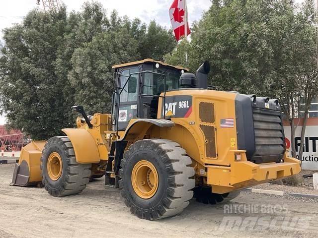 CAT 966L Фронтальные погрузчики