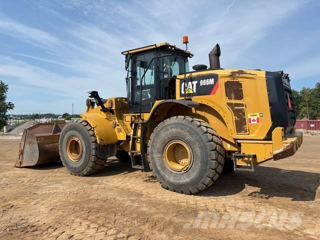CAT 966M Фронтальные погрузчики