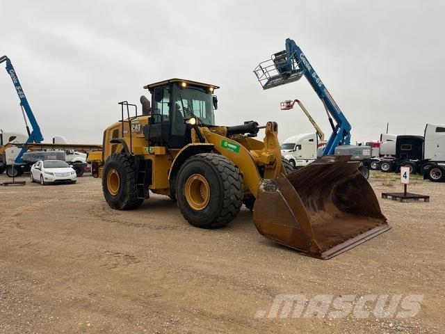 CAT 966M Фронтальные погрузчики