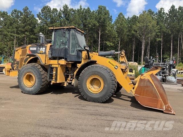CAT 966M Фронтальные погрузчики