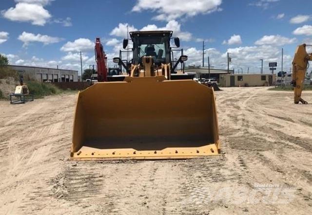 CAT 972 Фронтальные погрузчики