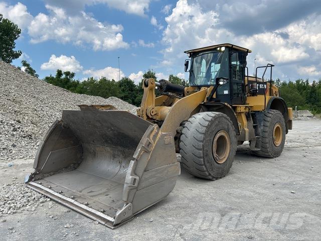 CAT 972M Фронтальные погрузчики