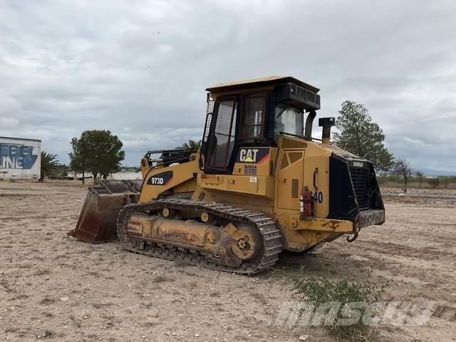 CAT 973D Гусеничные фронтальные погрузчики
