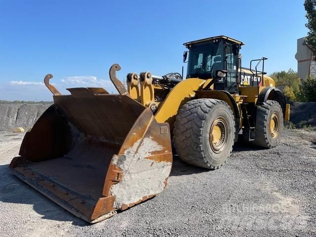 CAT 982M Фронтальные погрузчики
