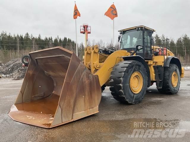 CAT 982M Фронтальные погрузчики