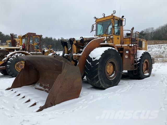 CAT 988B Фронтальные погрузчики