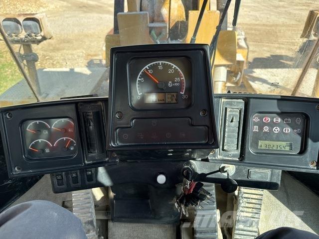 CAT 988G Фронтальные погрузчики