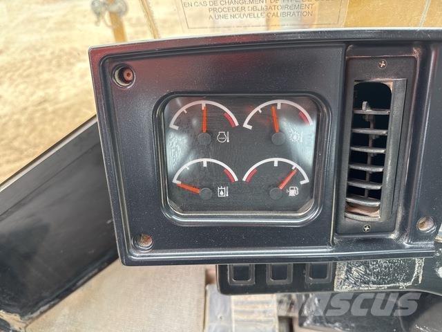 CAT 988G Фронтальные погрузчики
