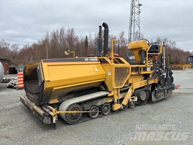 CAT AP-1055B Асфальтоукладчики