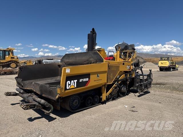 CAT AP-1055D Асфальтоукладчики