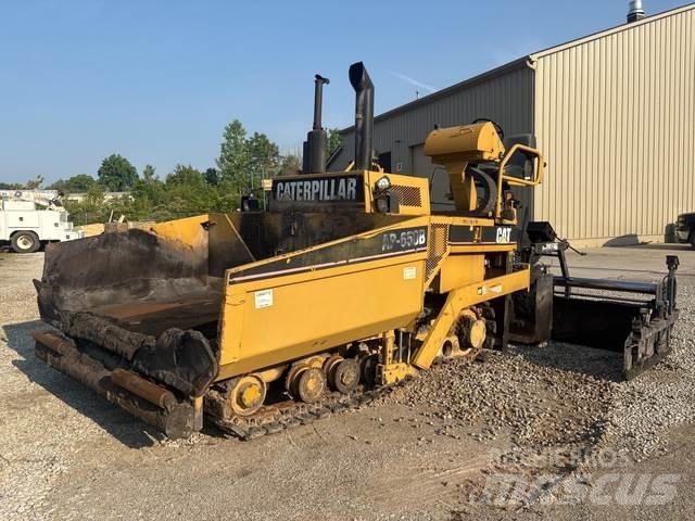 CAT AP-650B Асфальтоукладчики