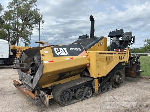 CAT AP1055E Асфальтоукладчики