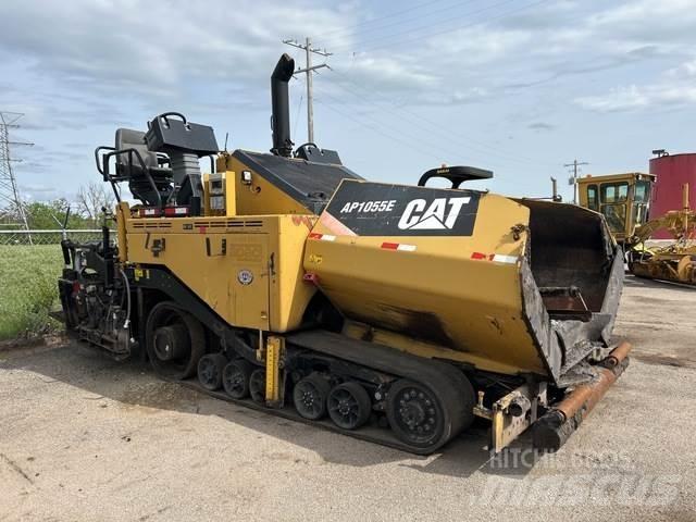 CAT AP1055E Асфальтоукладчики