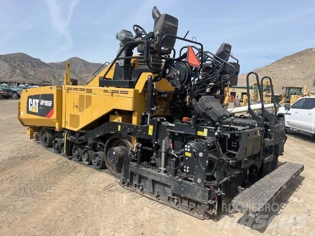 CAT AP1055F Асфальтоукладчики