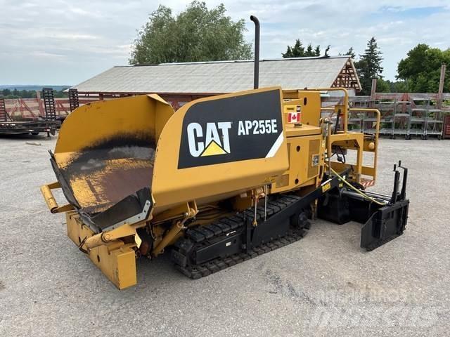 CAT AP255E Асфальтоукладчики