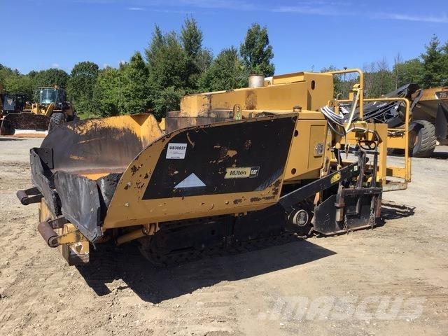 CAT AP255E Асфальтоукладчики