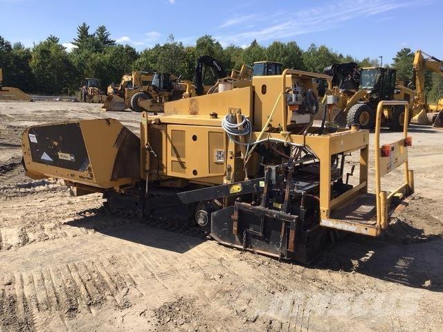CAT AP255E Асфальтоукладчики