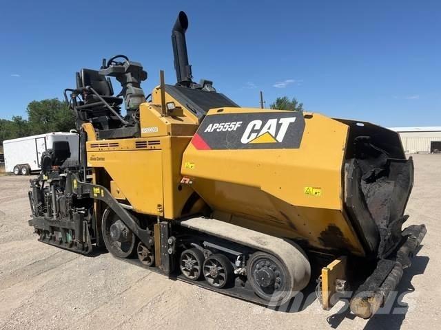 CAT AP555F Асфальтоукладчики