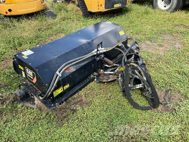 CAT BA118C Навесные щетки