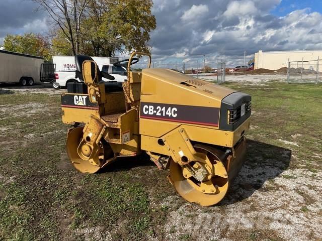 CAT CB-214C Катки тротуарные