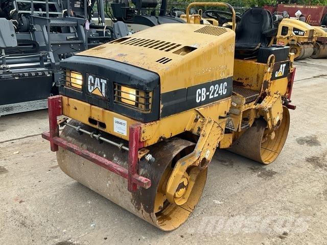 CAT CB-224C Катки тротуарные