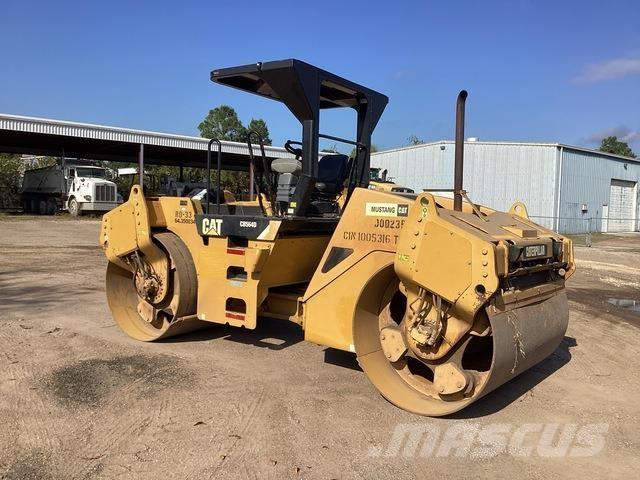 CAT CB-564D Катки тротуарные